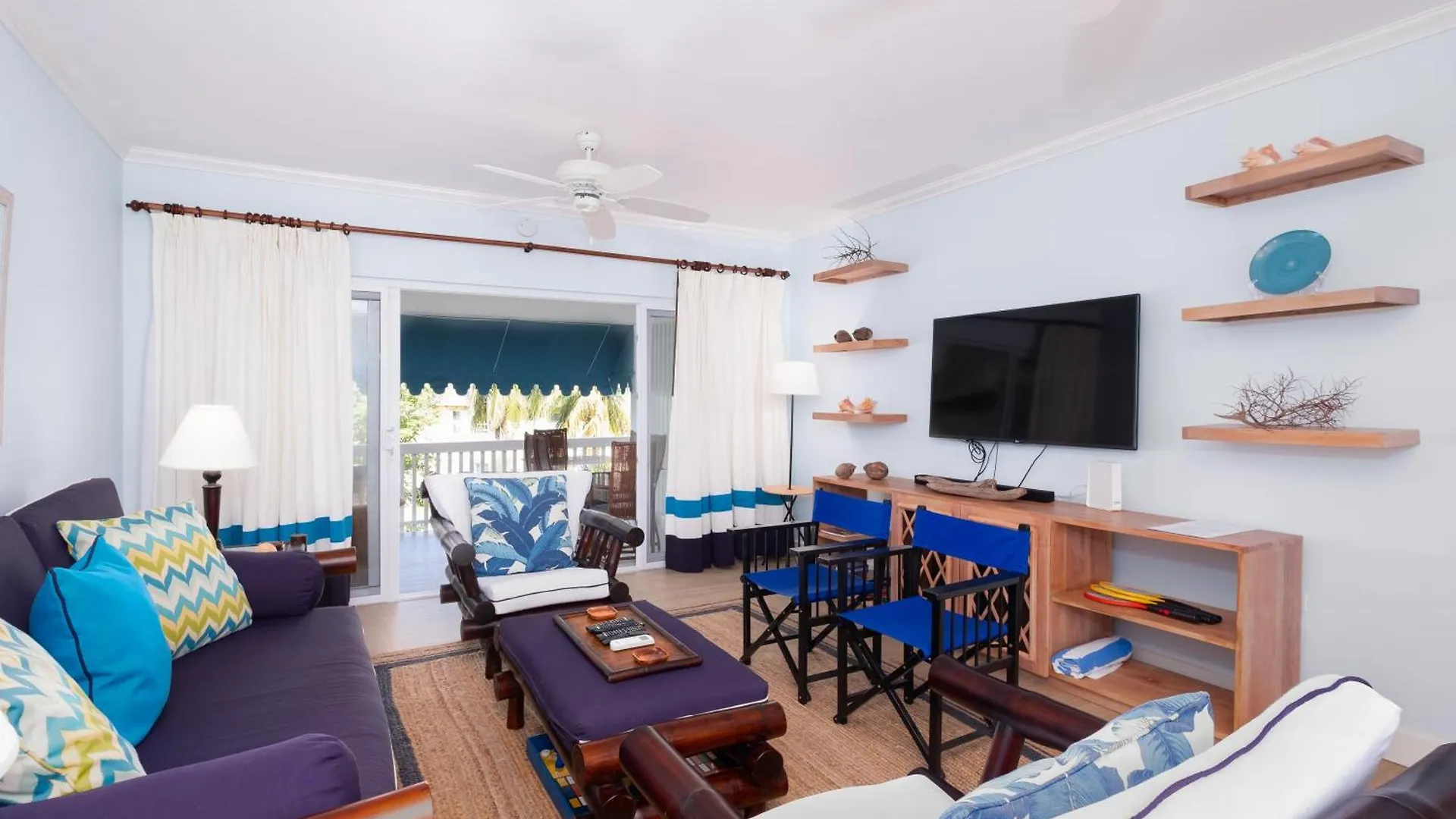 Jamaica Time Driftwood At Sea Palms 3Br 3Ba Condo In Ocho Rios With Pool And Beach Front With Views Only 10 Mins From Ochi Intl Airport Direct Flight From Miami Saint Maryʼs 아파트