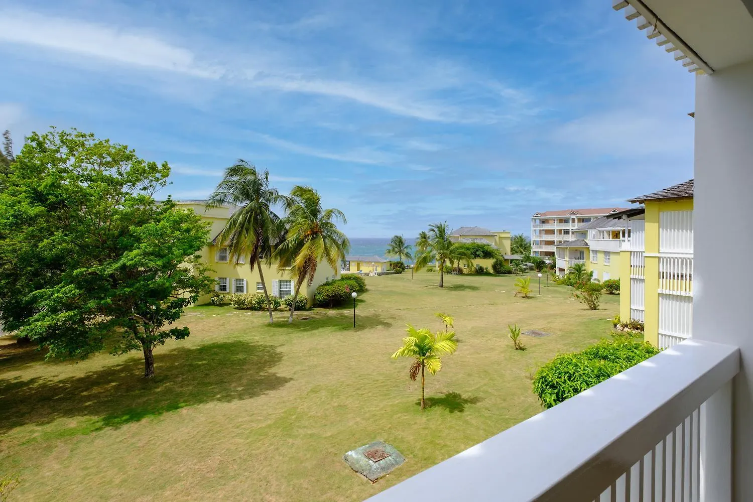 Jamaica Time Driftwood At Sea Palms 3Br 3Ba Condo In Ocho Rios With Pool And Beach Front With Views Only 10 Mins From Ochi Intl Airport Direct Flight From Miami Saint Maryʼs 아파트