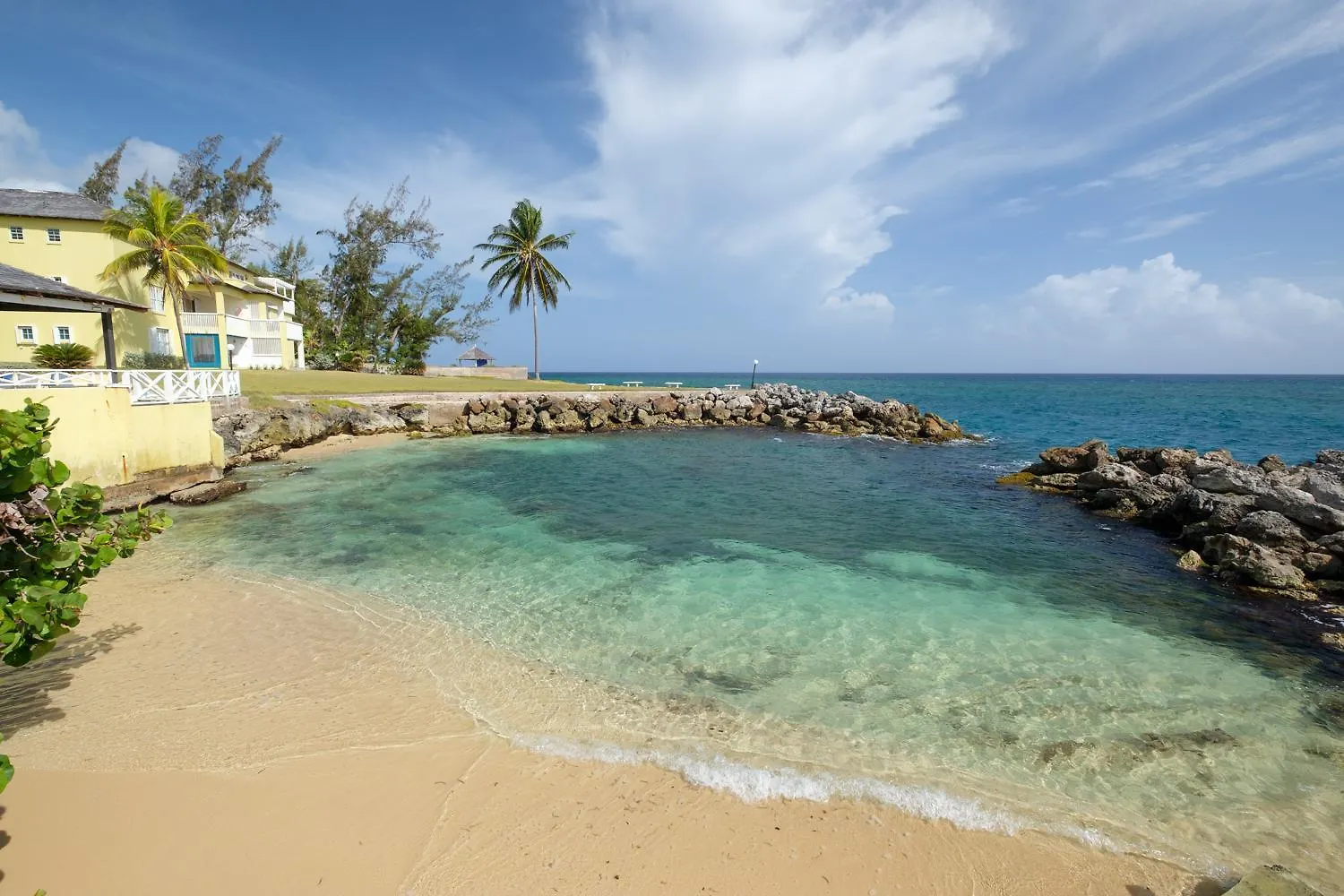 Jamaica Time Driftwood At Sea Palms 3Br 3Ba Condo In Ocho Rios With Pool And Beach Front With Views Only 10 Mins From Ochi Intl Airport Direct Flight From Miami Saint Maryʼs Giamaica
