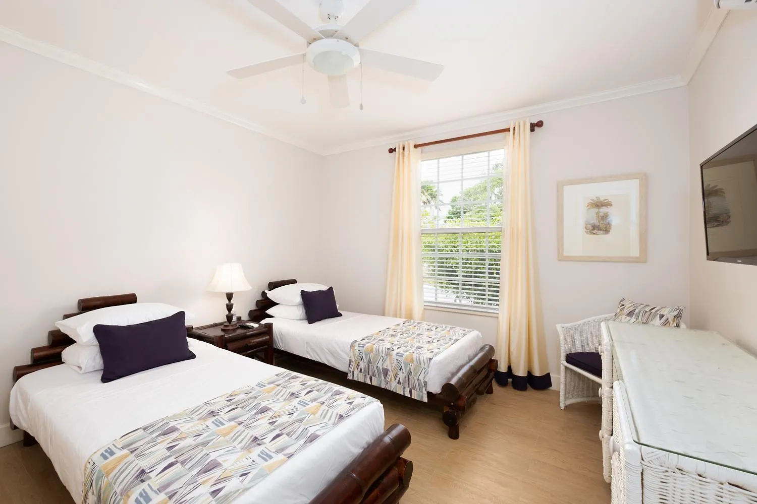 Jamaica Time Driftwood At Sea Palms 3Br 3Ba Condo In Ocho Rios With Pool And Beach Front With Views Only 10 Mins From Ochi Intl Airport Direct Flight From Miami Saint Maryʼs Appartamento